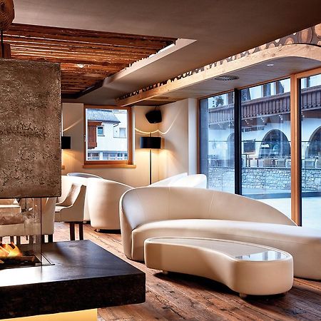 Hotel Garni Montes フィス エクステリア 写真
