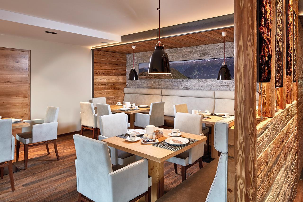 Hotel Garni Montes フィス エクステリア 写真